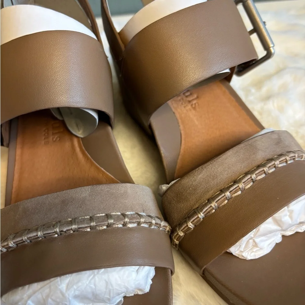Gentle Souls by Kenneth Cole Giulia 2 Band Wedge Sandal Mushroom Size 6 NIB